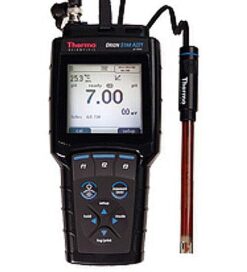 Thermo攜帶式酸鹼計 A221